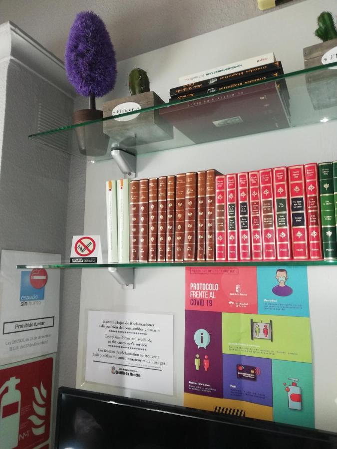 Apartamento Romabel อัลมาโกร ภายนอก รูปภาพ
