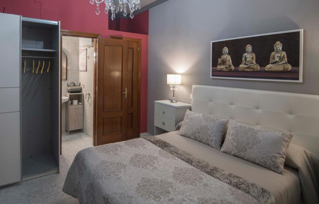 Apartamento Romabel อัลมาโกร ภายนอก รูปภาพ