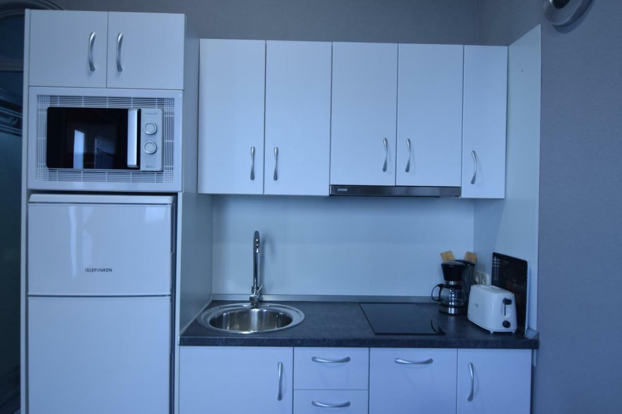 Apartamento Romabel อัลมาโกร ภายนอก รูปภาพ
